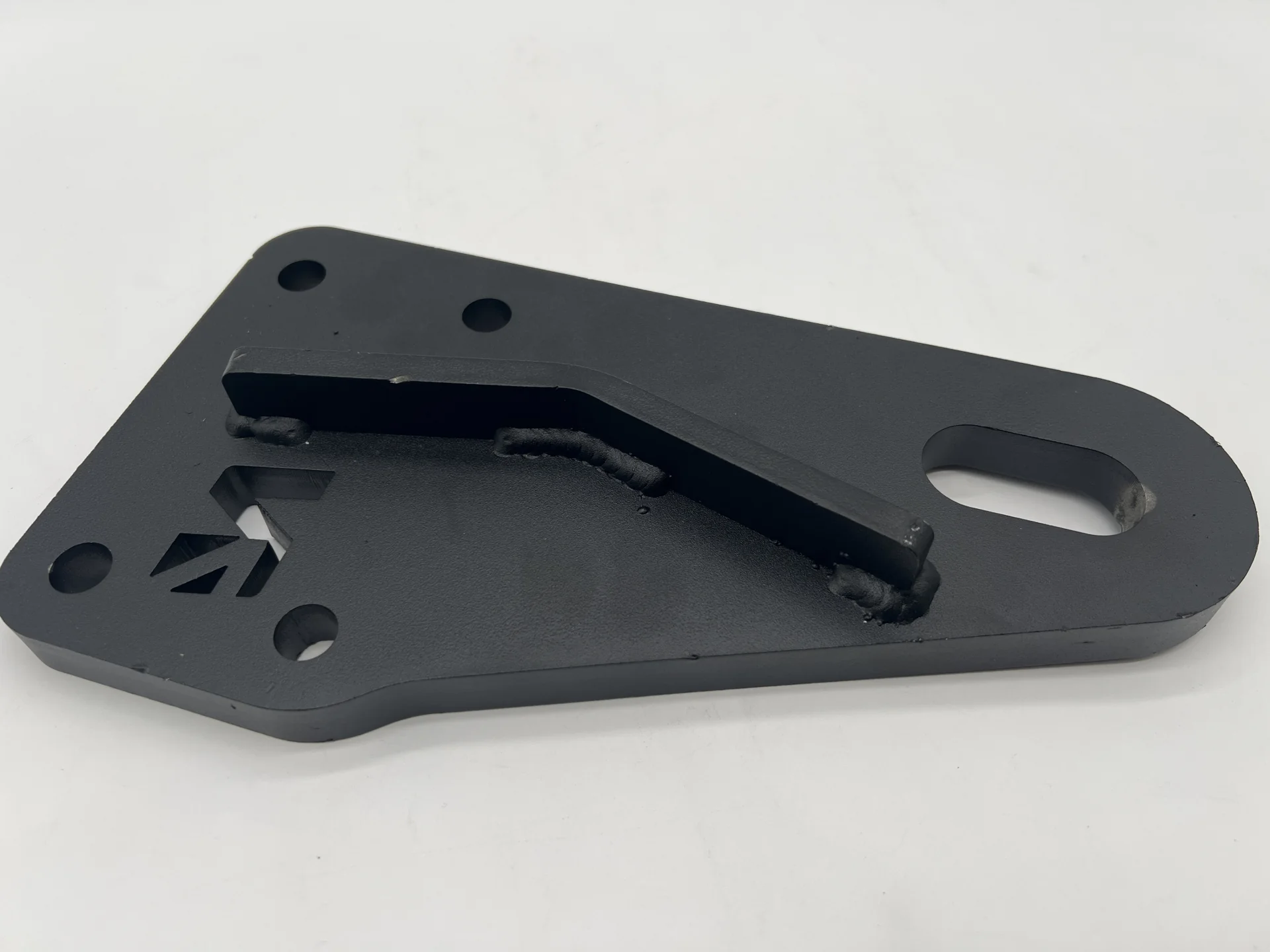 Anneau de remorquage arrière gauche sur Mercedes Sprinter W906 W907 N4-Offroad - Image 4