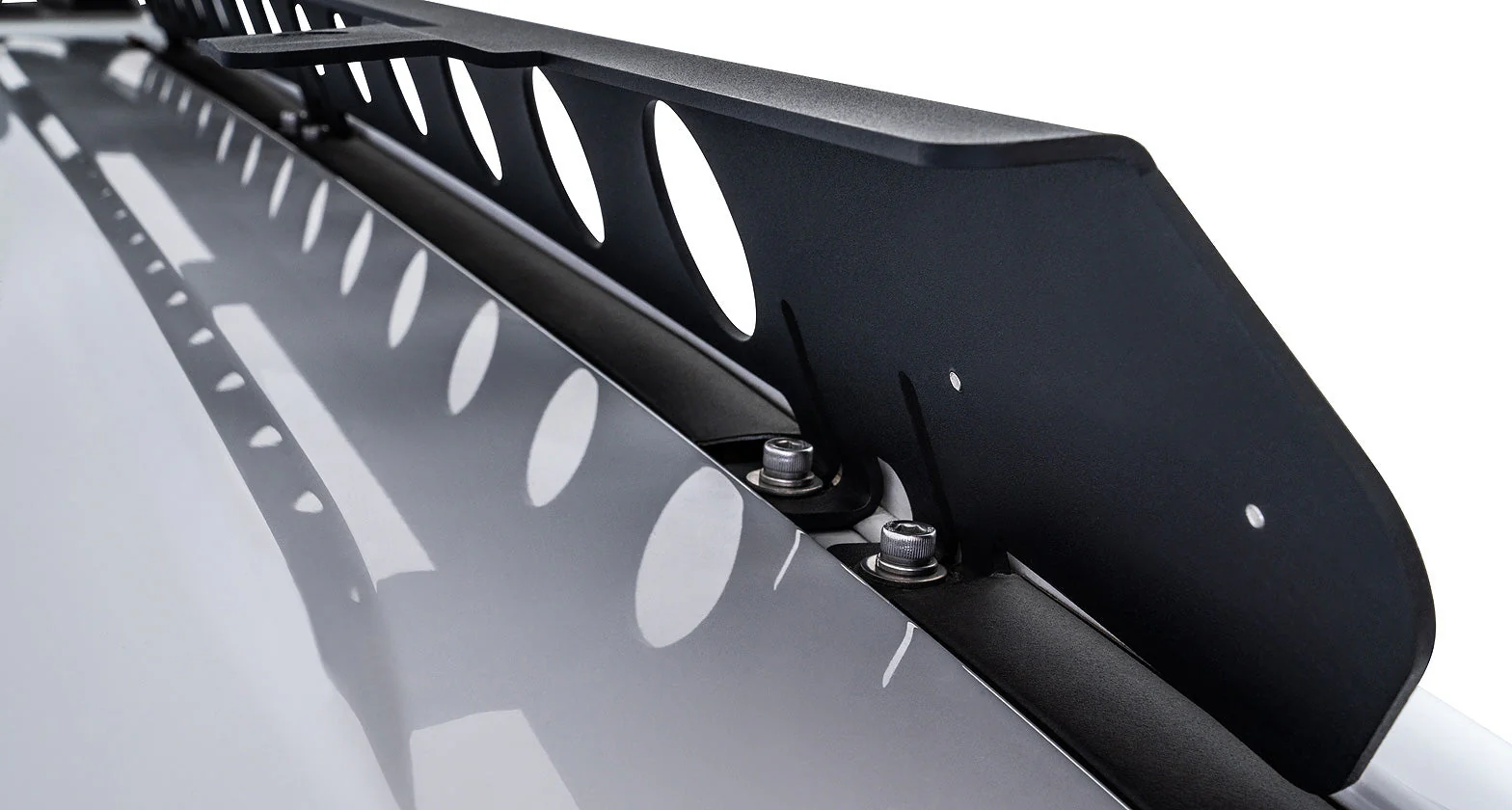 Backbone Mounting System - Chevrolet Silverado - RHINO-RACK - Image 2