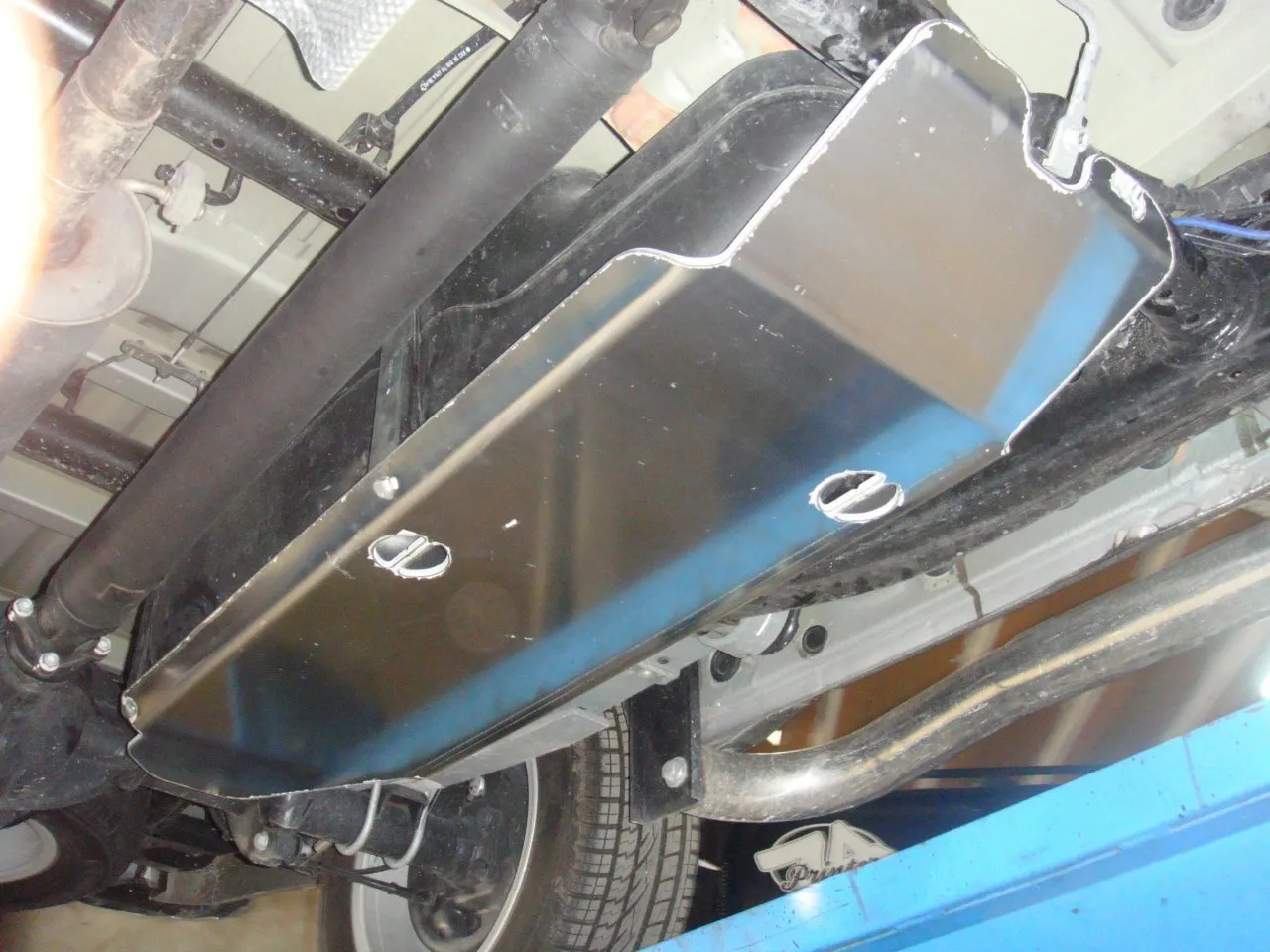 Blindage Réservoir 6mm Aluminium N4 - Volkswagen Amarok 2011-2022 - Image 4