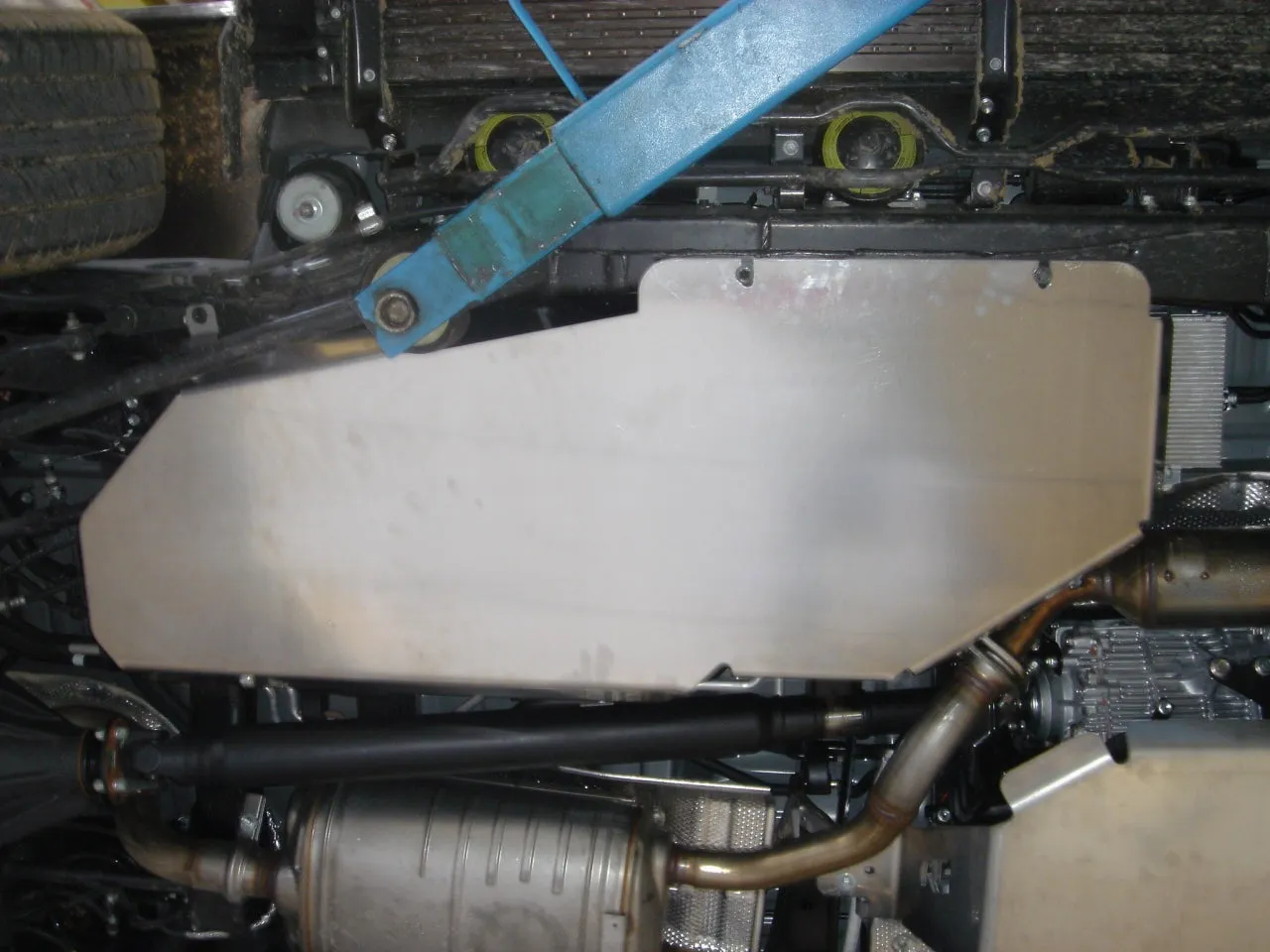 Blindage réservoir N4 - Aluminium 6mm - Toyota Land Cruiser 200 - Image 5