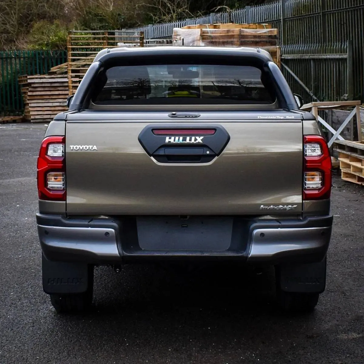 Couvre Benne MTR Toyota Hilux REVO 2016+ Double Cab | Noir Mountain Top - Image 4