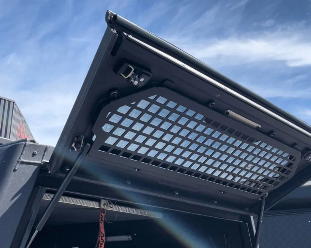 Grille de Sécurité Fenêtre Arrière ALU-CAB Contour – Protection Maximale - Image 3