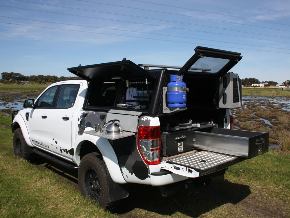 Hardtop Alu-Cab Adventure Toyota Hilux Revo 2016+ - Image 10