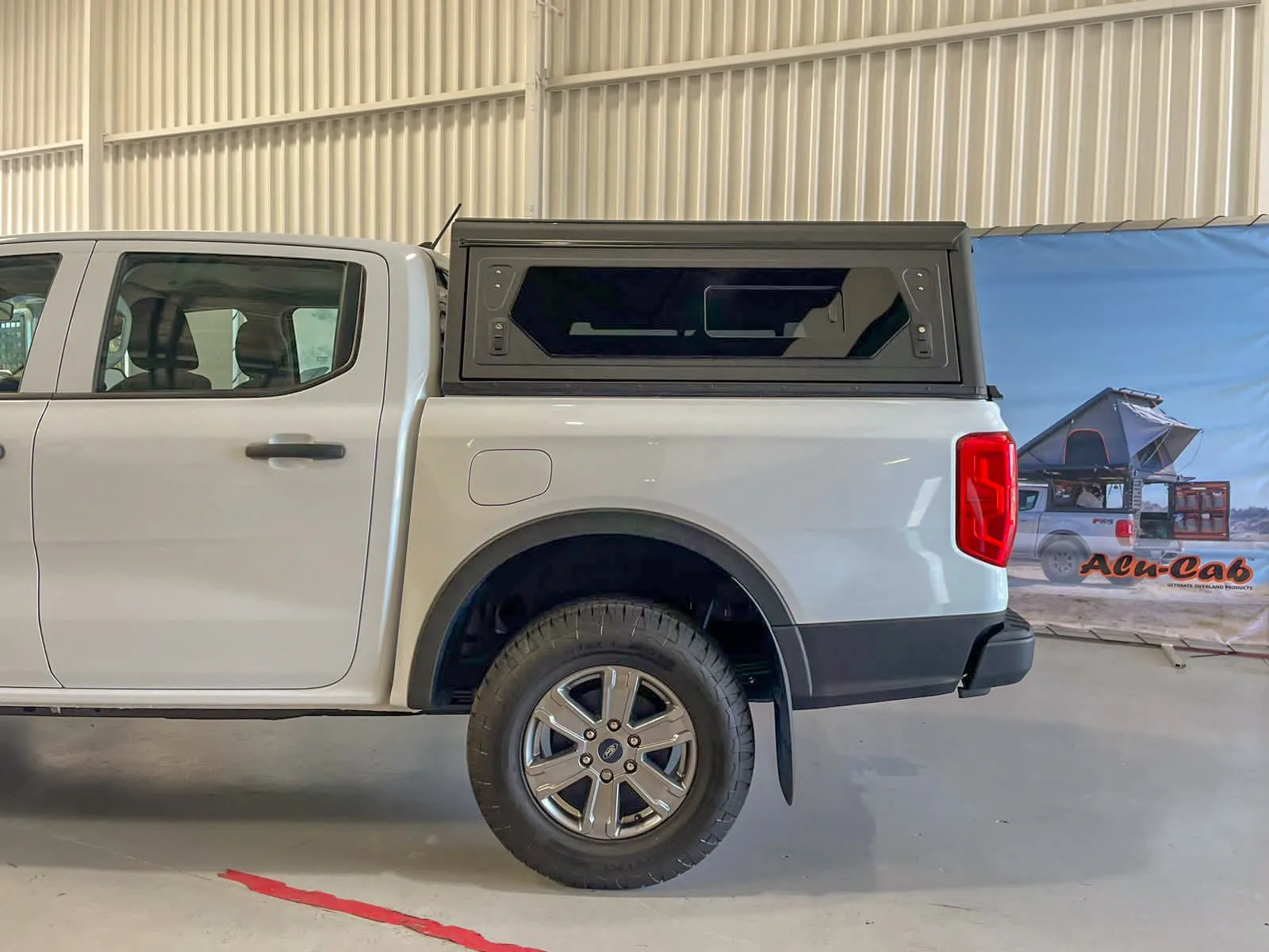 Hardtop Alu-Cab Contour Mitsubishi L200 2016-Present Double Cab - Image 13