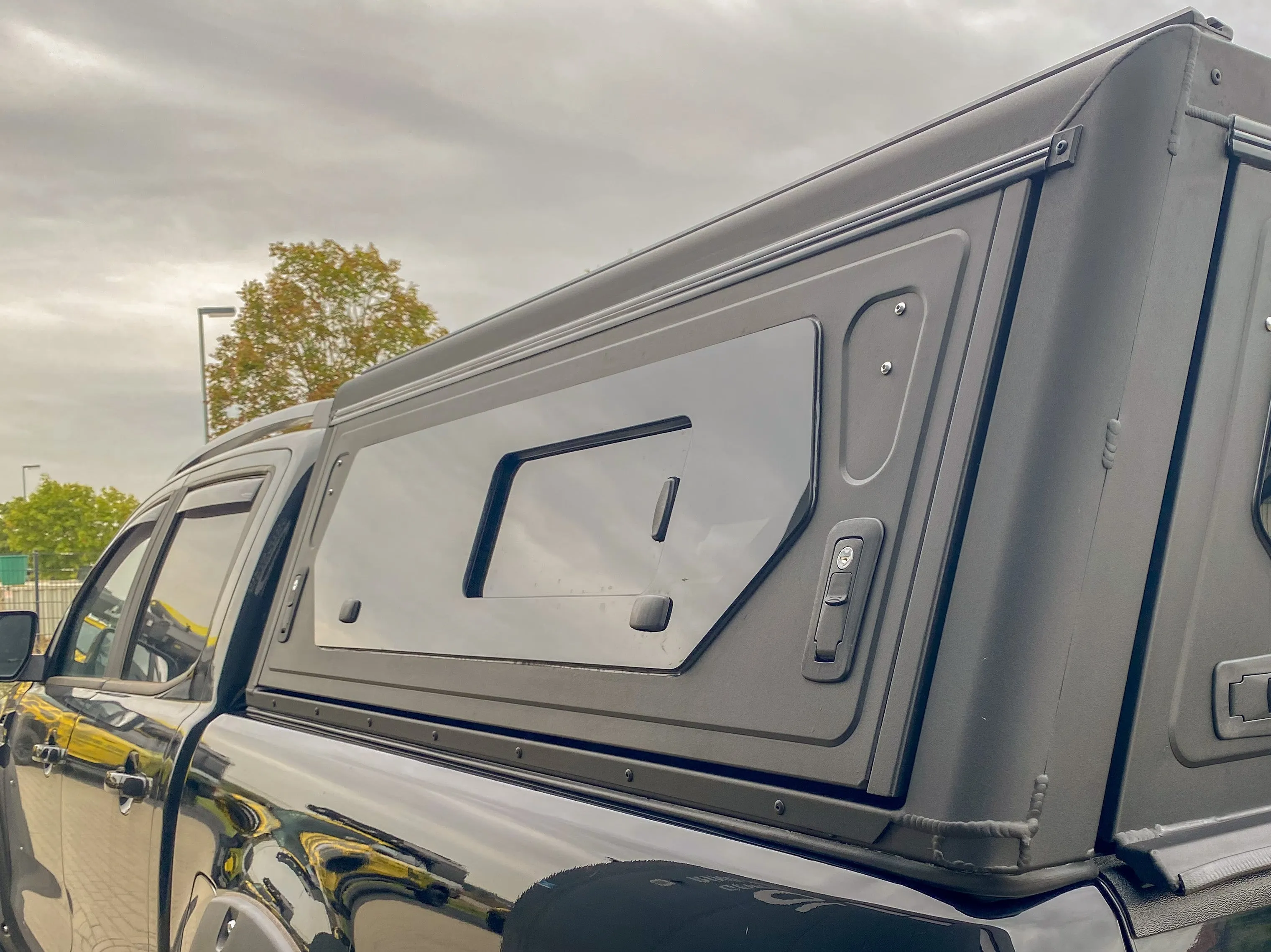 Hardtop Alu-Cab Contour Mitsubishi L200 2016-Present Double Cab - Image 4