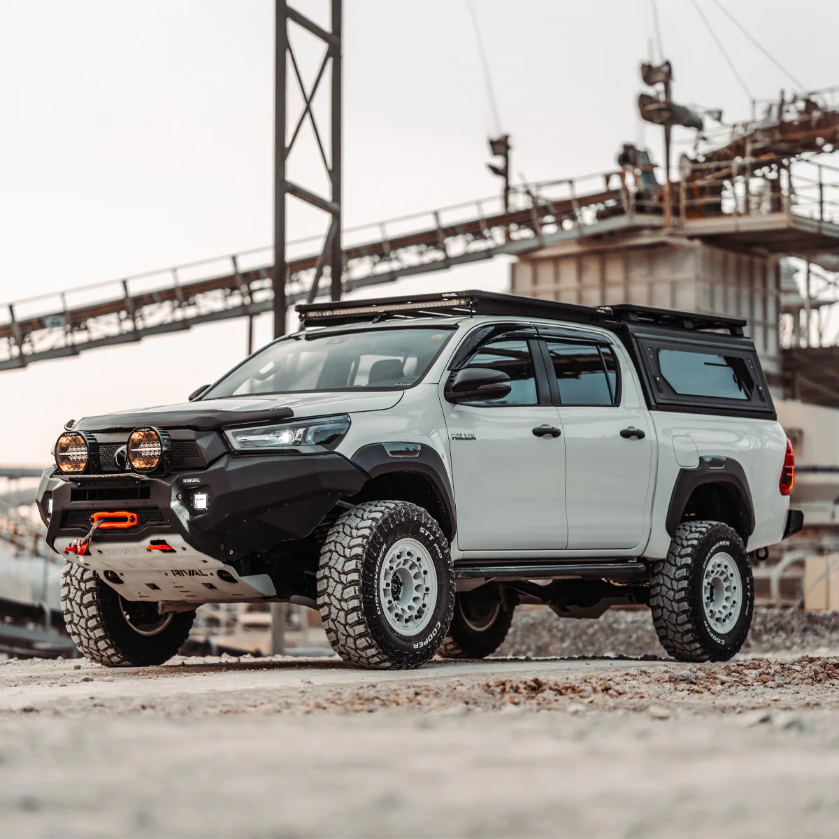 Hardtop Alu-Cab Contour Toyota Hilux 2016 à Présent - Image 3