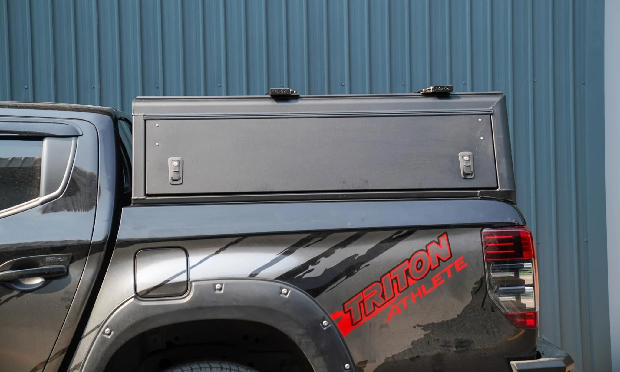 Hardtop Alu-Cab Explorer 3 Mitsubishi L200 2016+ - Image 6