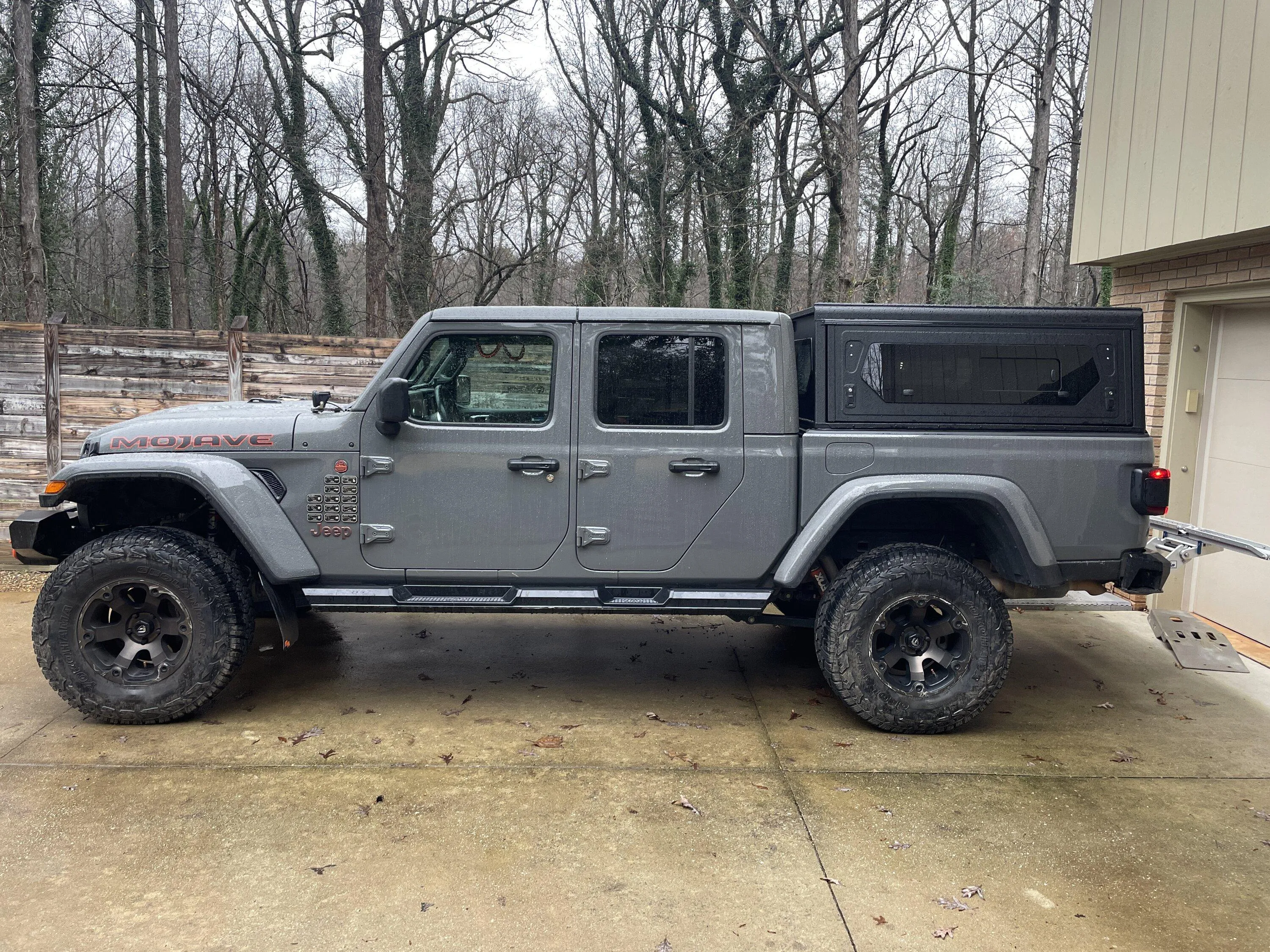 Hardtop Jeep Gladiator JT 2019+ | Alu-Cab Contour | Aluminium Noir - Image 19