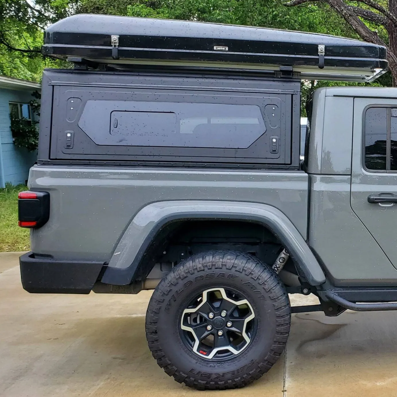 Hardtop Jeep Gladiator JT 2019+ | Alu-Cab Contour | Aluminium Noir - Image 20