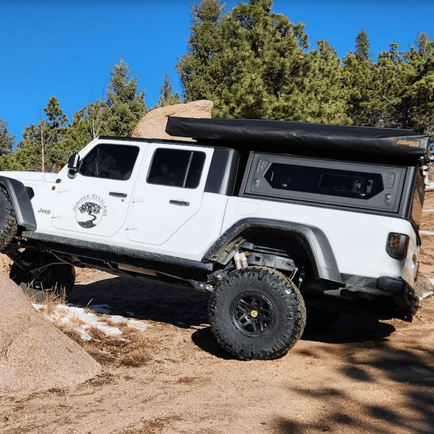 Hardtop Jeep Gladiator JT 2019+ | Alu-Cab Contour | Aluminium Noir - Image 30