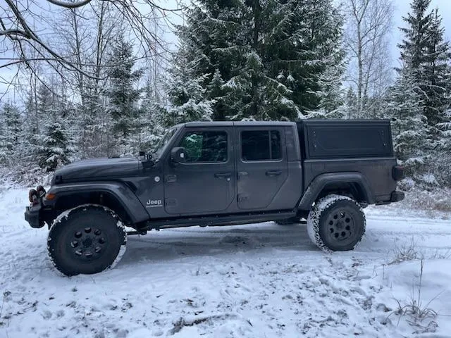 Hardtop Jeep Gladiator JT 2019+ | Alu-Cab Contour | Aluminium Noir - Image 48