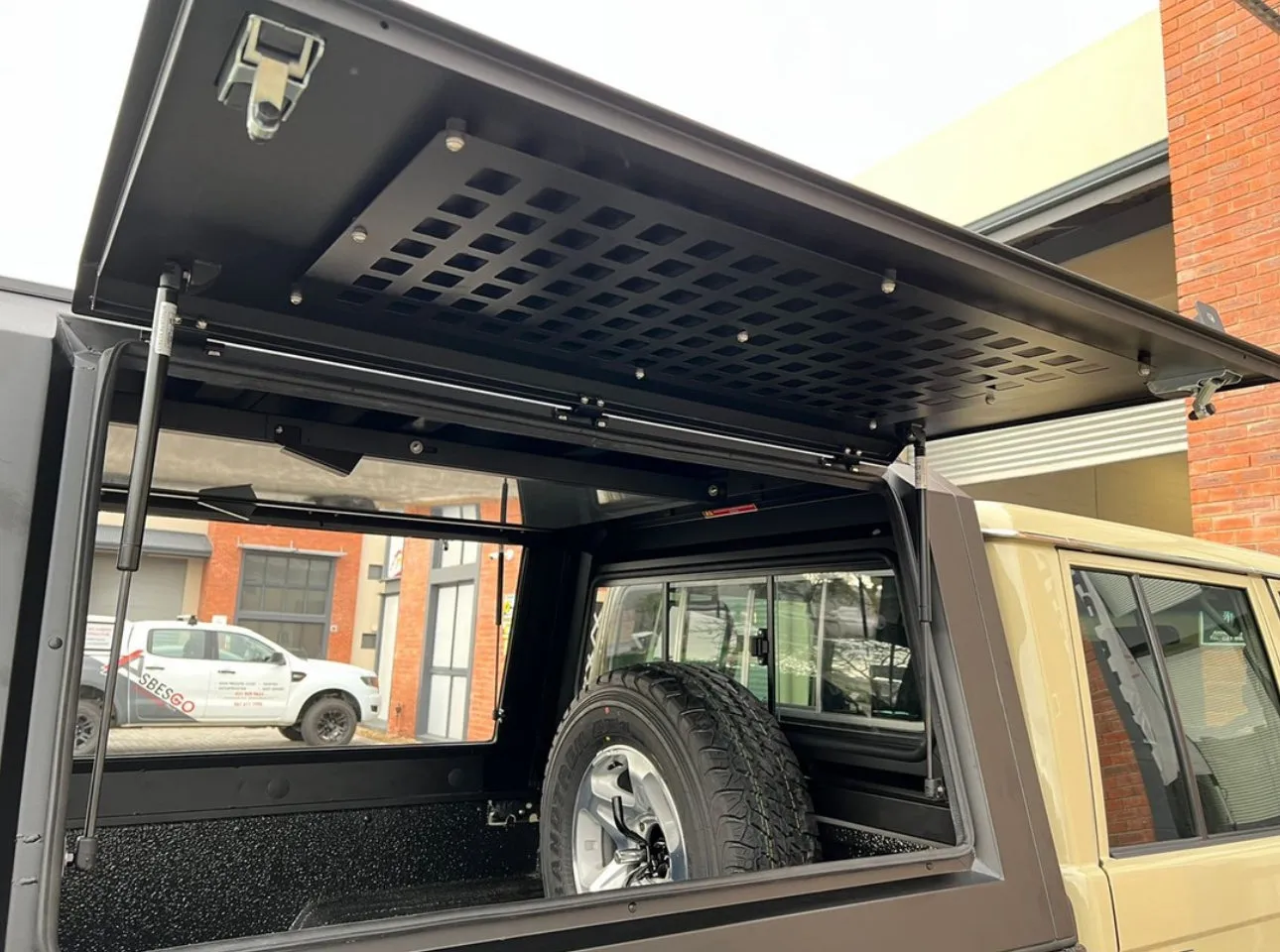 Hardtop Toyota Land Cruiser 78/79 Double Cab | RSI Smartcap EVO LC COMMERCIAL - Image 16