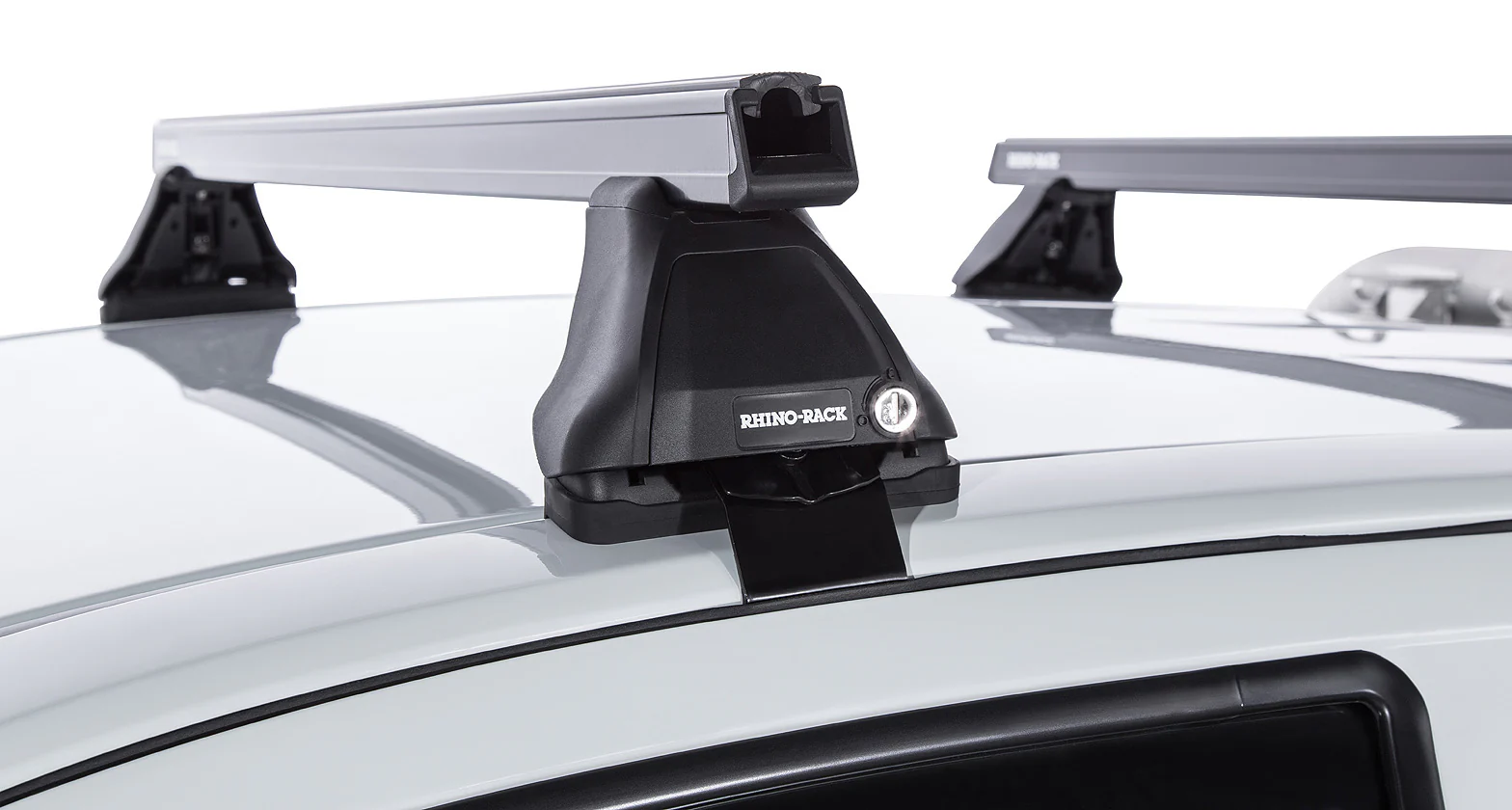 Kit 2 barres de toit Heavy Duty noire 1375mm série 2500 Isuzu D-Max Gen II TF (SX) 2016-2020 - RHINO-RACK - Image 2