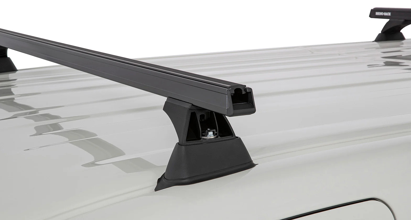 Kit 3 barres de toit noire 1650mm Heavy Duty avec pieds RCH Toyota Hiace Gen VI 2019+ - RHINO-RACK - Image 7