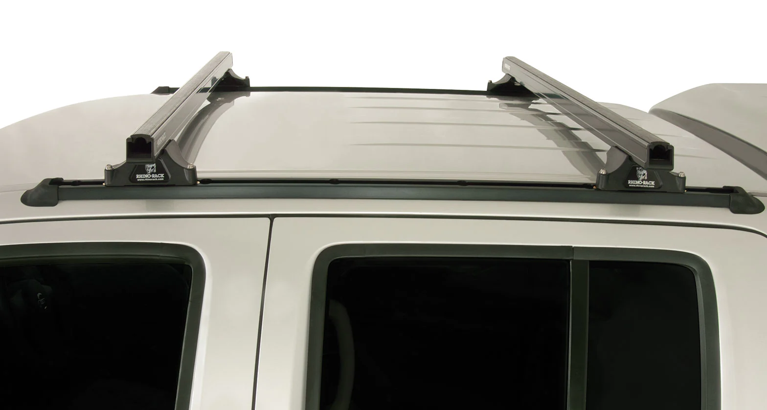 Kit 2 barres de toit noire 1375mm Heavy Duty RLTP Trackmount Nissan Navara D40 2005-2015 - RHINO-RACK - Image 3