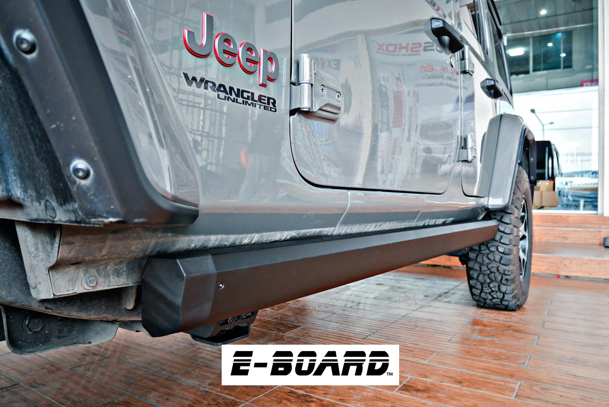 Marche-Pieds Electriques T-MAX Jeep JK 2007 a 2018 | Powerboard - Image 6