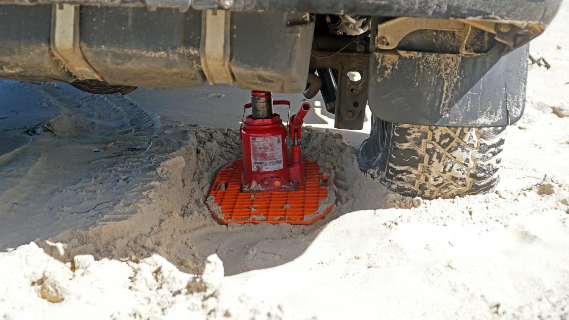 Plaque à Sable MAXTRAX Jaxbase – Support Cric Ultra-Résistant (Par Pièce) - Image 7