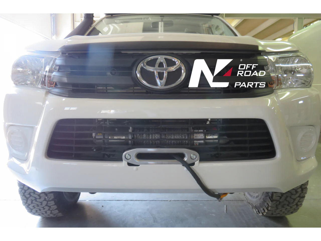 Platine de treuil intégrée au pare-chocs d'origine pour Toyota Hilux Revo avant 12/2020 N4-Offroad - Image 5