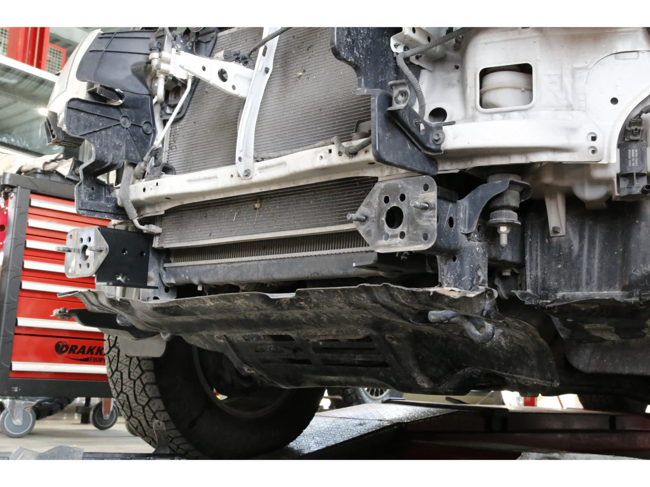 Platine de treuil intégrée au pare-chocs d'origine pour Toyota Hilux Vigo N4-Offroad - Image 3