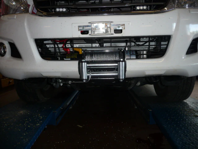 Platine de treuil intégrée au pare-chocs d'origine pour Toyota Hilux Vigo N4-Offroad - Image 6