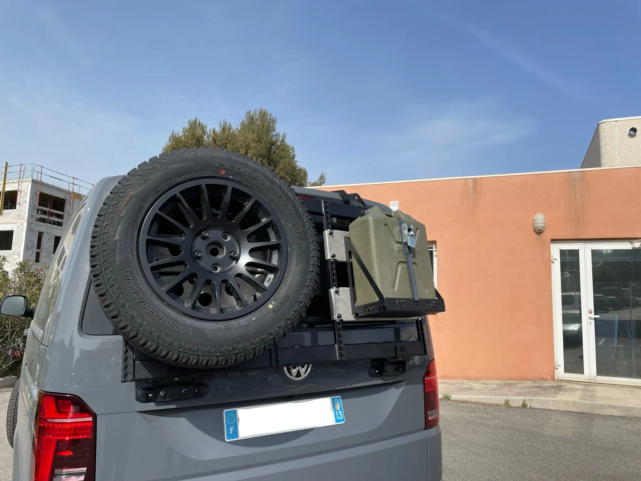 Porte-Roue N4-Offroad Volkswagen T6 | Modulable & Robuste - Image 4