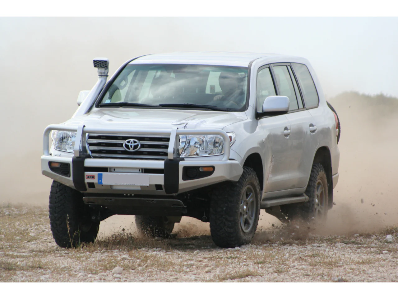 Ski de protection avant en aluminium de 8mm pour Toyota VDJ200 avec pare-chocs ARB N4-Offroad - Image 4