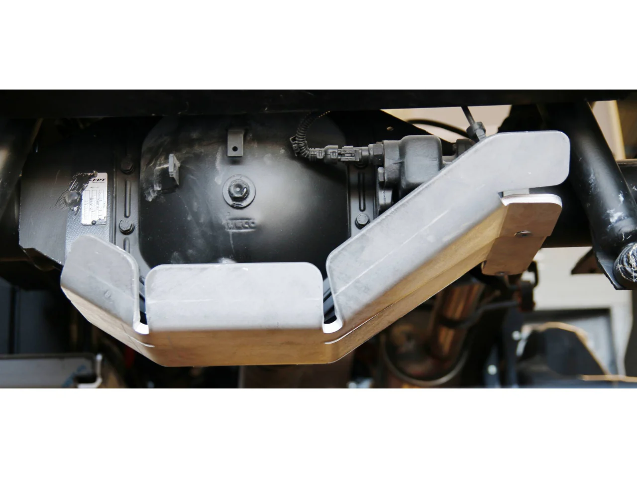 Ski de protection de nez de pont arrière en aluminium de 10mm pour Iveco Daily 3 4x4 phase 2 après 2019 N4-Offroad - Image 4