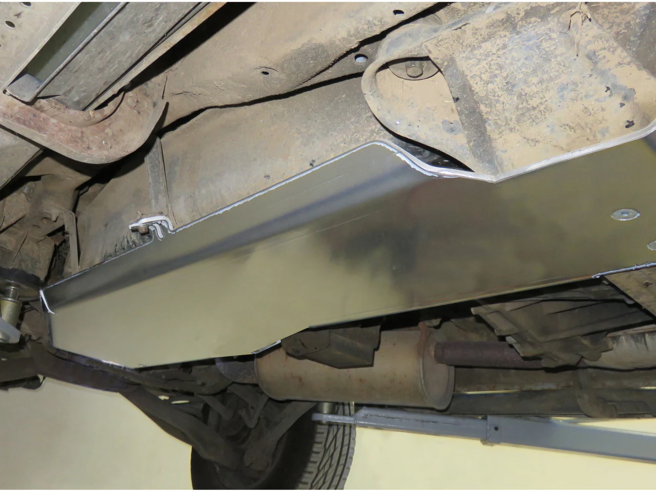 Ski de protection de réservoir et transmission en aluminium de 6mm pour Mitsubishi Pajero III et IV 5 portes N4-Offroad - Image 3