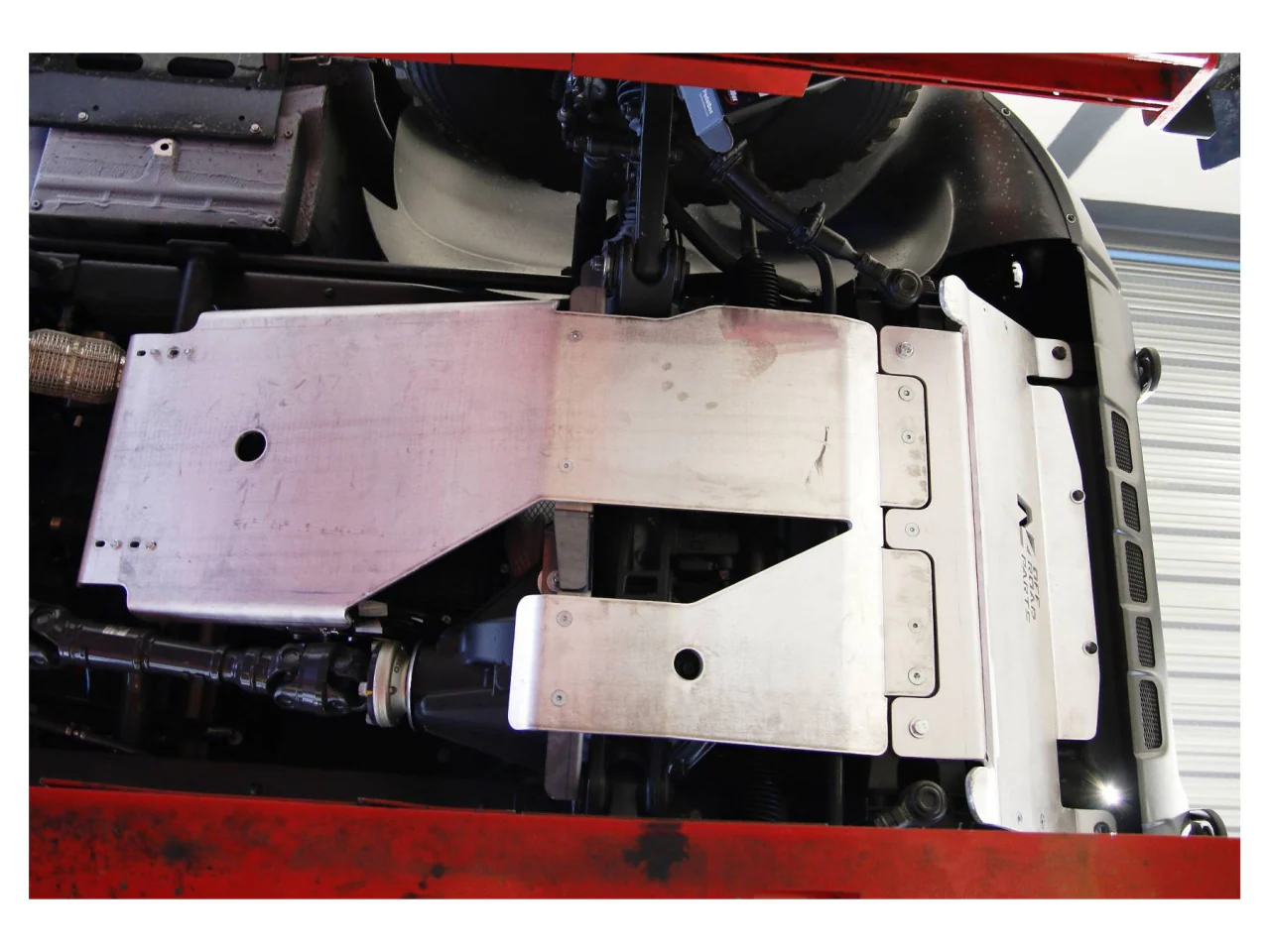Ski de protection pont avant et boîte de vitesses en aluminium de 10mm pour Iveco Daily III 4x4 après 10/2019 N4-Offroad - Image 3