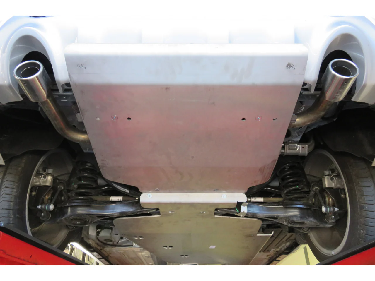 Ski de protection central en aluminium de 6mm pour Ford Kuga 4x4 2016-2020 N4-Offroad - Image 3