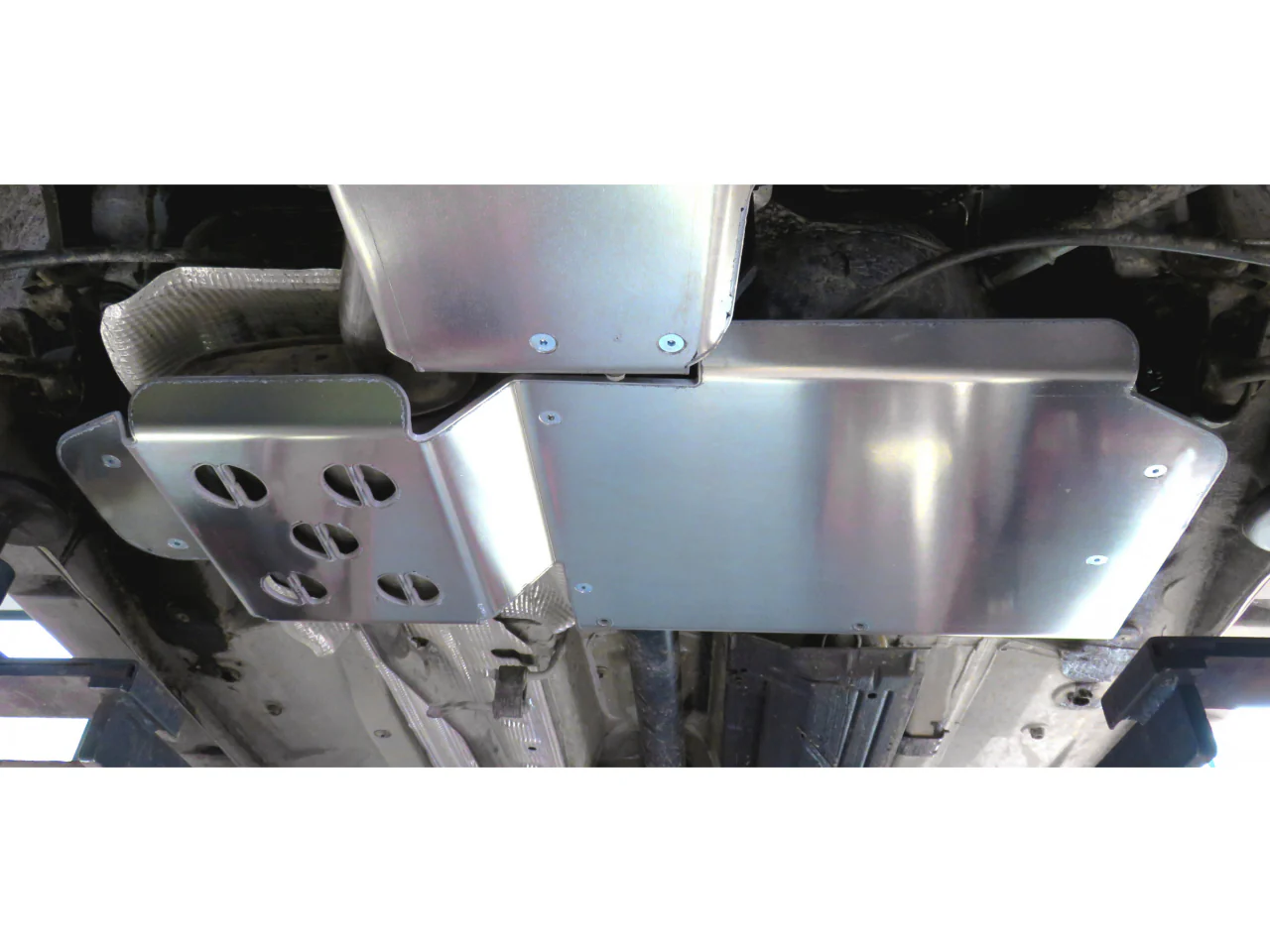 Ski protection réservoir et silencieux arrière aluminium 6mm Dacia Duster 4x4 2009-2023 N4-Offroad - Image 5